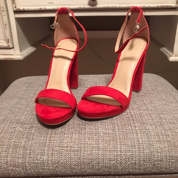 Red Heels - Picture 2 of 2